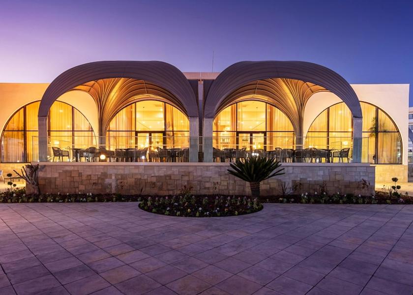  Geroskipou Exterior Detail