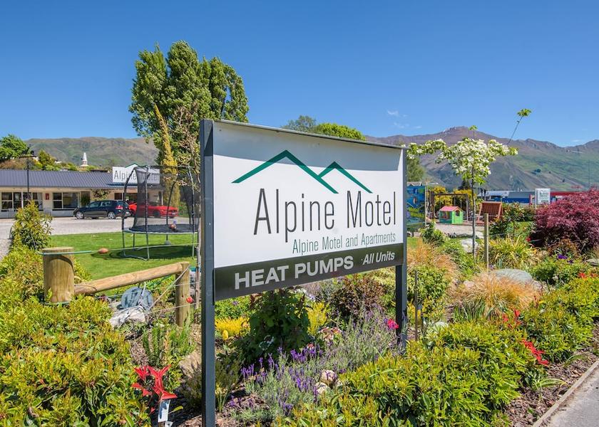 Otago Wānaka Property entrance