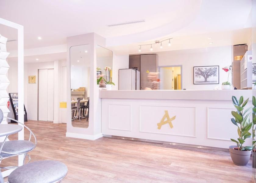 Ile-de-France Rueil-Malmaison Lobby