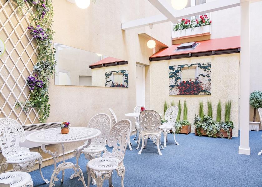 Ile-de-France Rueil-Malmaison Exterior Detail