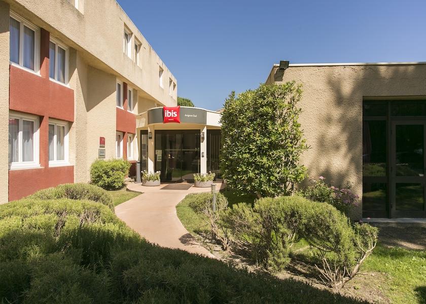 Provence - Alpes - Cote d'Azur Avignon Facade