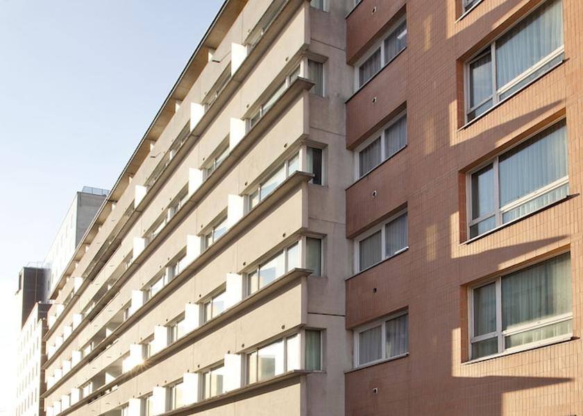 Ile-de-France Montreuil Porch