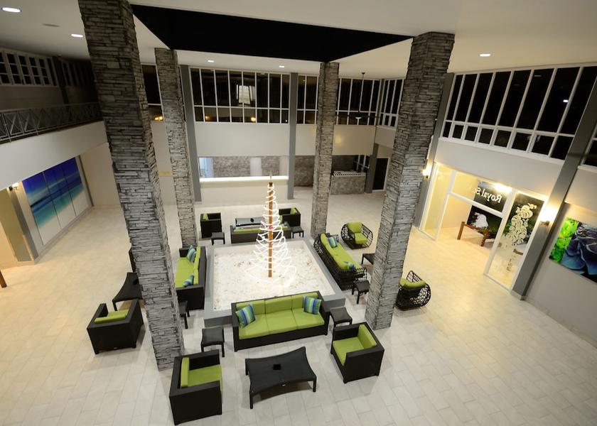  Basseterre Lobby