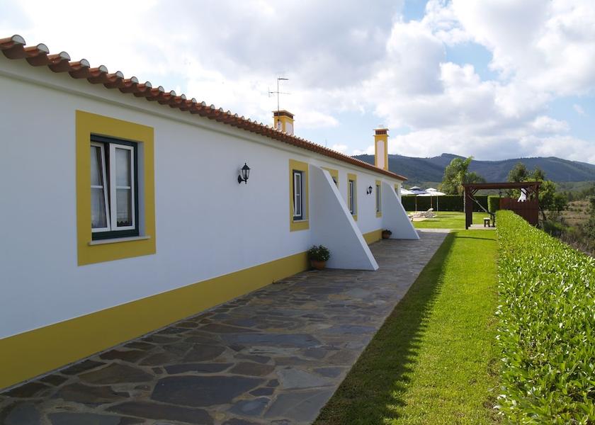 Beja Odemira Exterior Detail