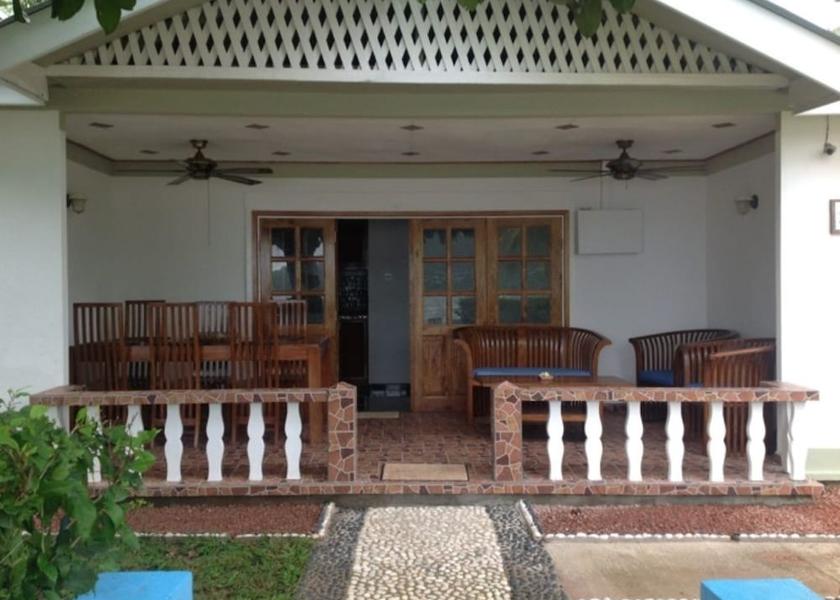  Praslin Island Room