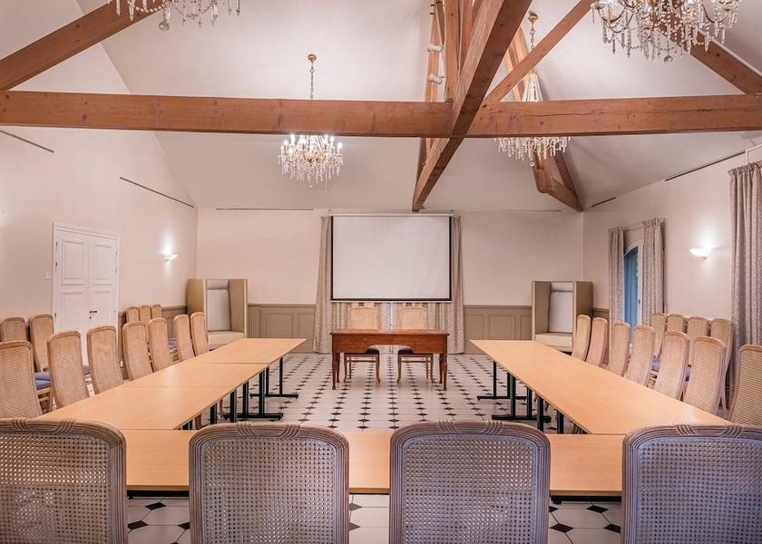 Nouvelle-Aquitaine Chancelade Meeting Room