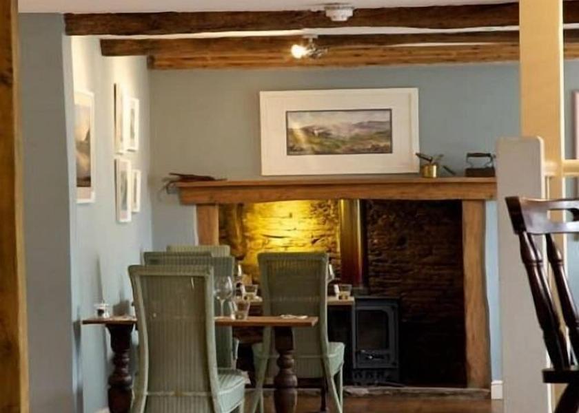 England Ivybridge Lounge