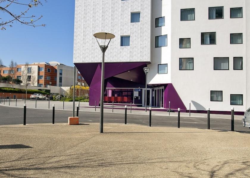 Ile-de-France Massy Facade