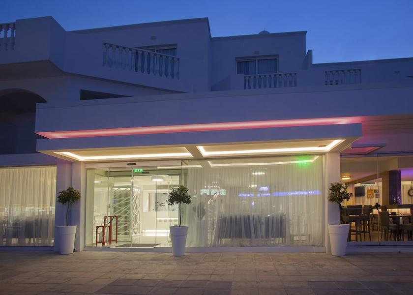 Paphos Paphos Property entrance