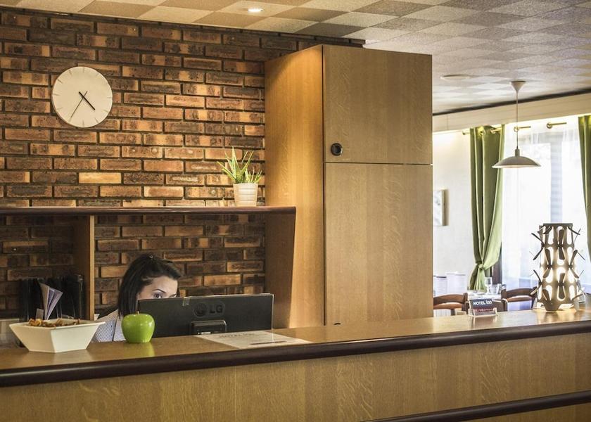 Centre - Loire Valley Bourges Lobby