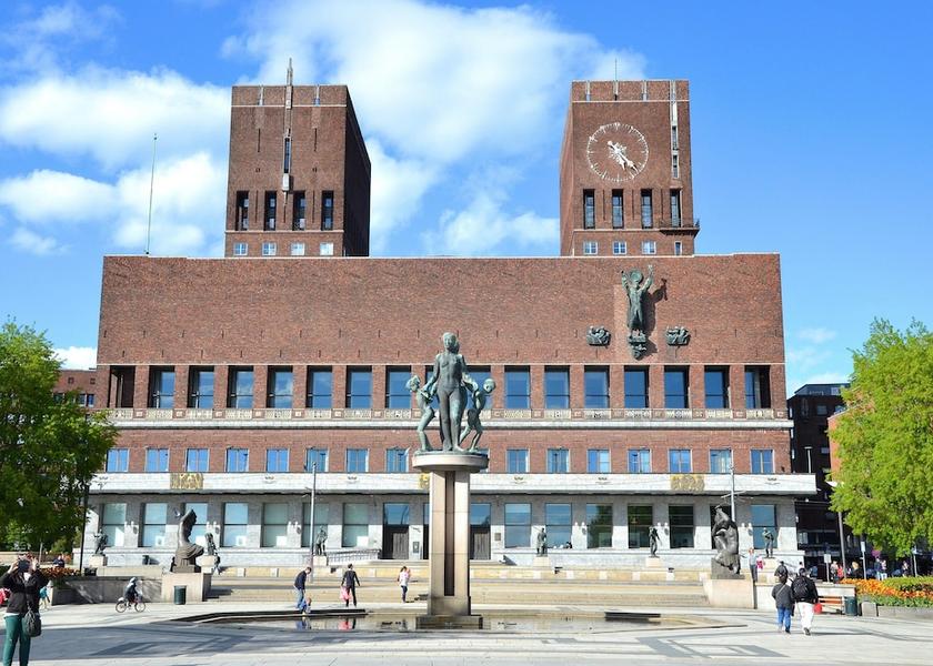  Oslo Exterior Detail