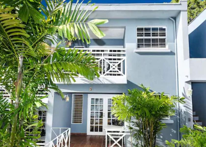  Holetown Facade