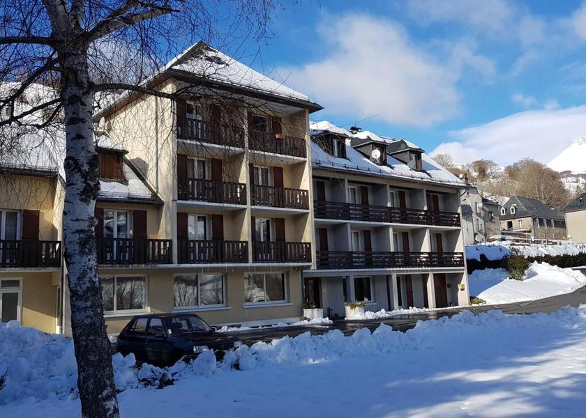 Auvergne-Rhone-Alpes Saint-Jacques-des-Blats exterior view