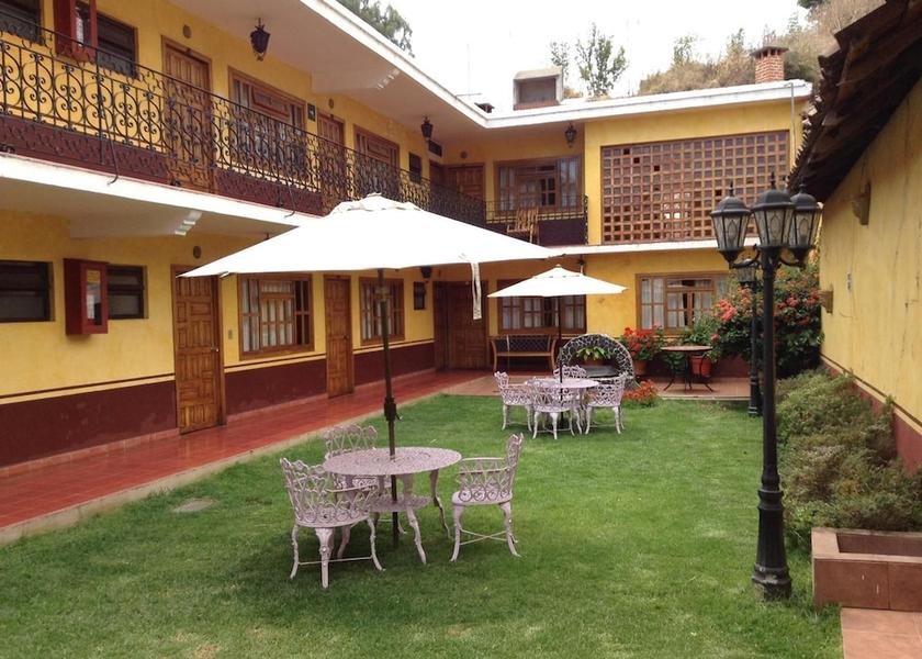 Michoacán Patzcuaro Property Grounds