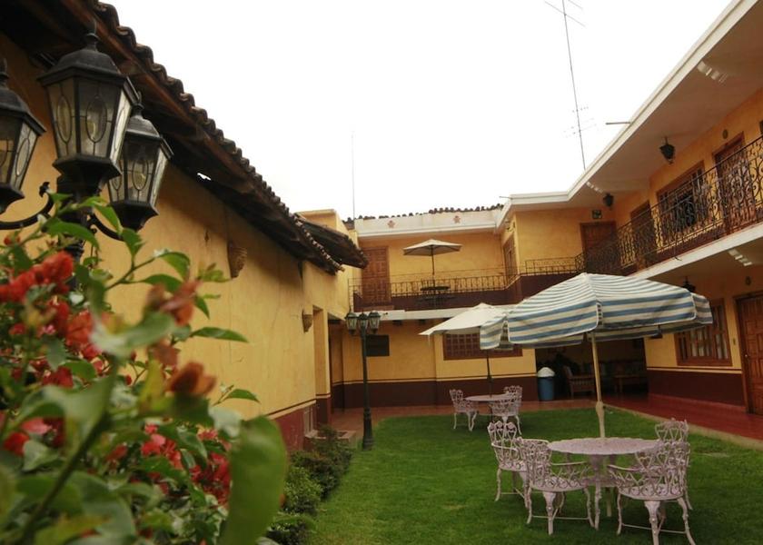 Michoacán Patzcuaro Property Grounds