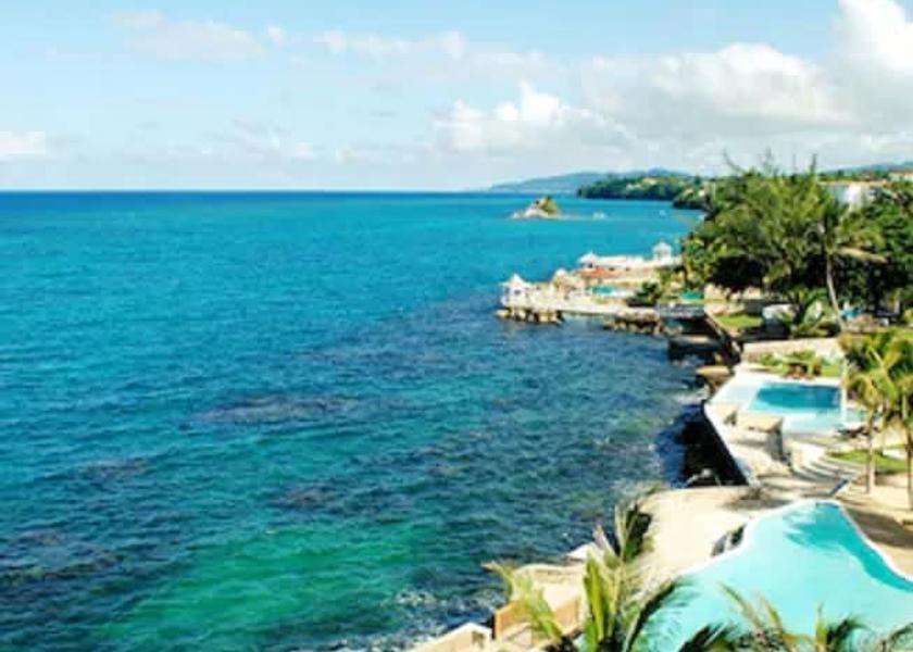 Saint James Tower Isle Pool