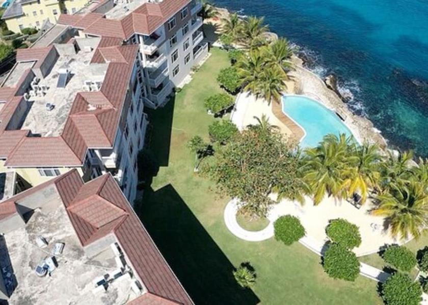 Saint James Tower Isle Property Grounds