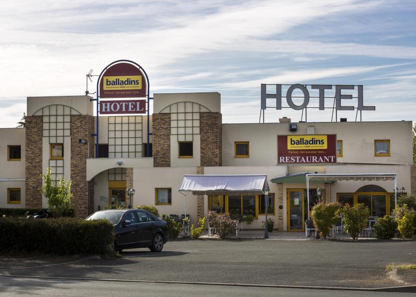 Pays de la Loire Verrières-en-Anjou Hotel Exterior