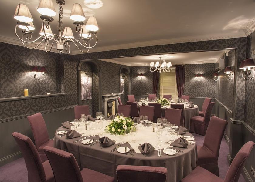 Channel Islands St. Saviour (Guernsey) Banquet hall
