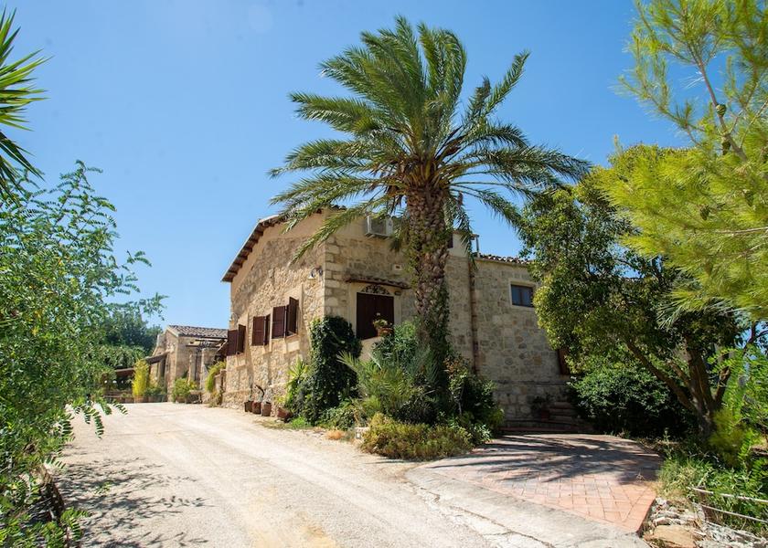 Sicily Cammarata Primary image