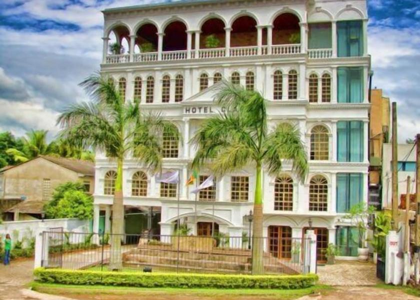 Gampaha District Kiribathgoda Facade