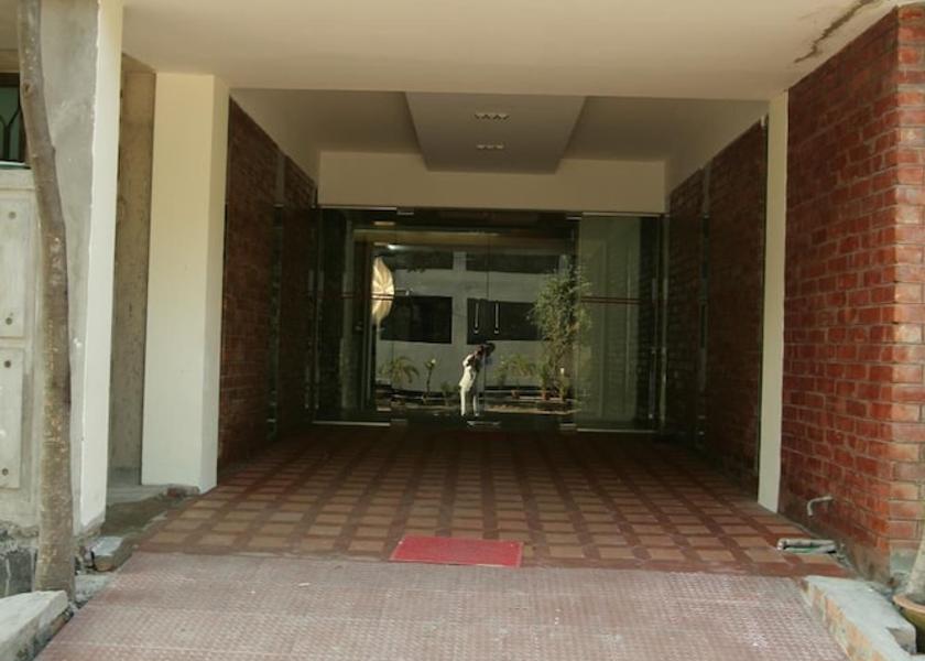  Dhaka Exterior Detail