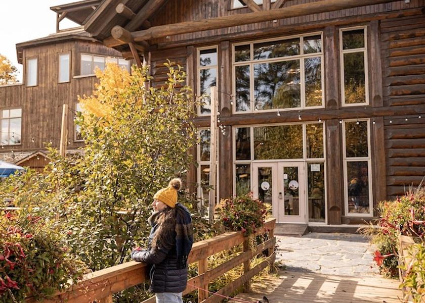 Quebec Saint-Michel-des-Saints Pet-Friendly