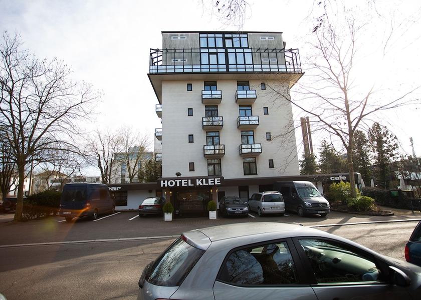 Hessen Wiesbaden Front of property
