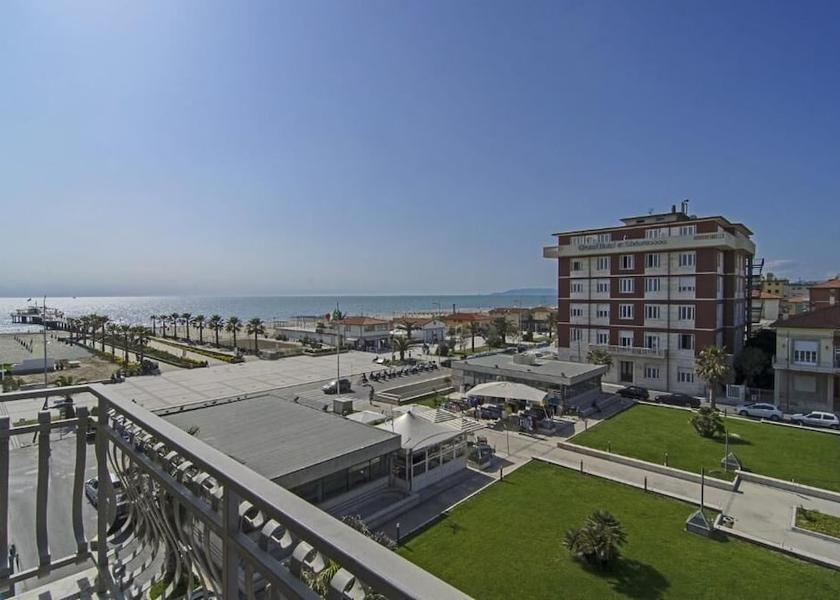 Tuscany Camaiore Balcony