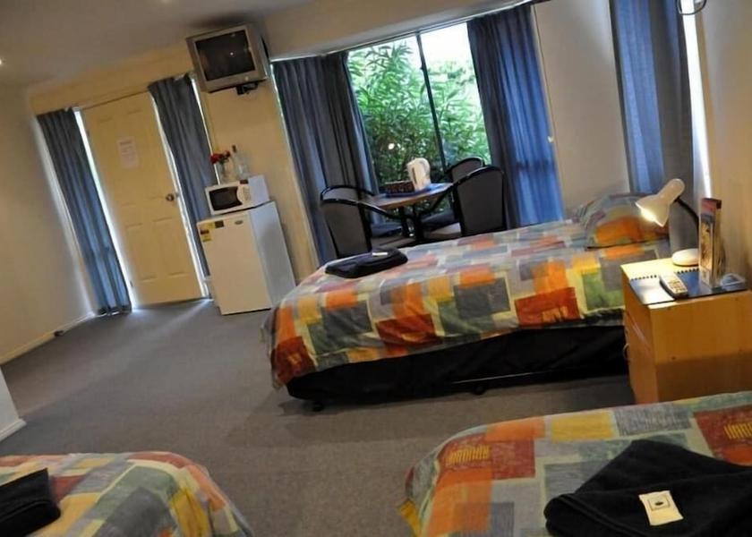 Victoria Melbourne Room
