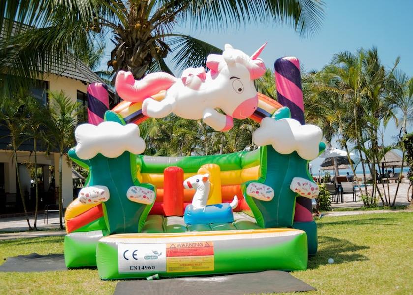 Children's play area - outdoor