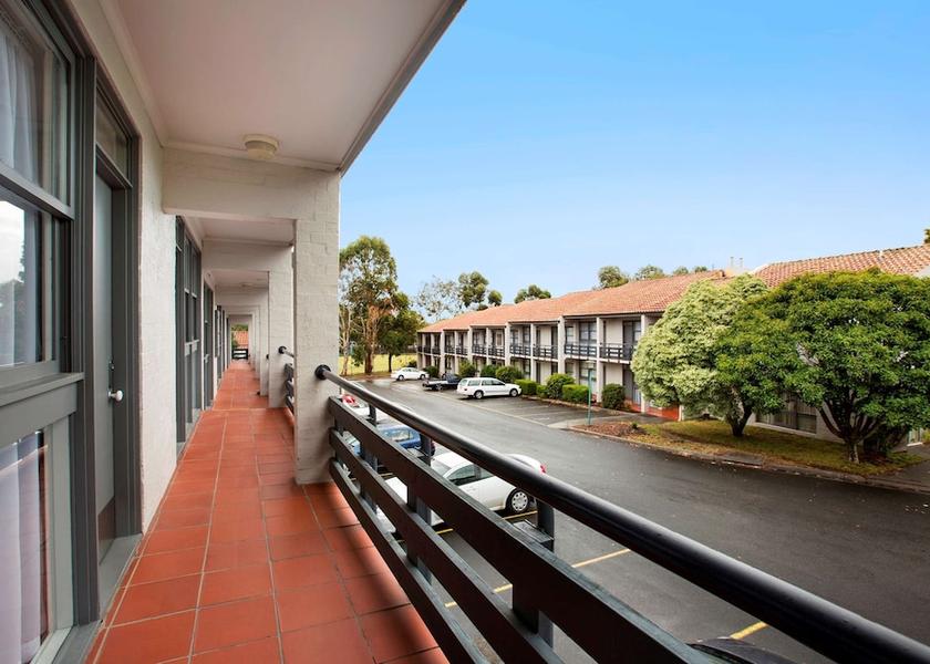 Victoria Melbourne Lobby