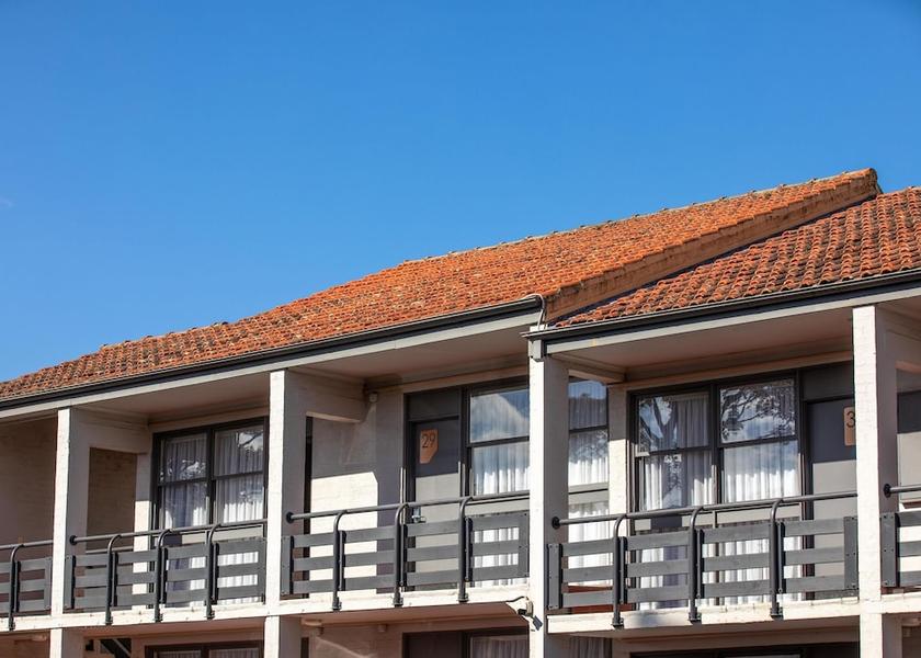 Victoria Melbourne Exterior Detail