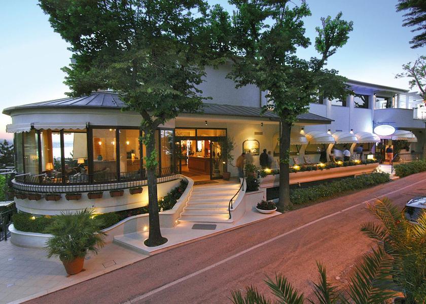 Marche Gabicce Mare Entrance
