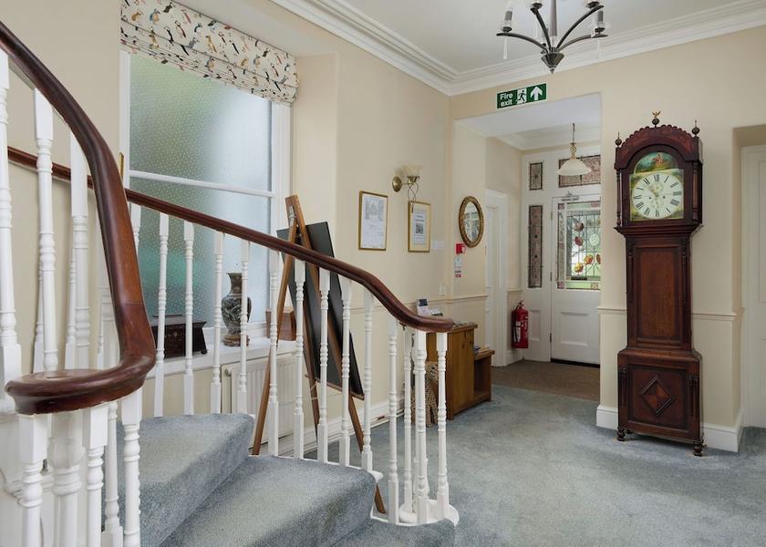 England Ilfracombe Lobby