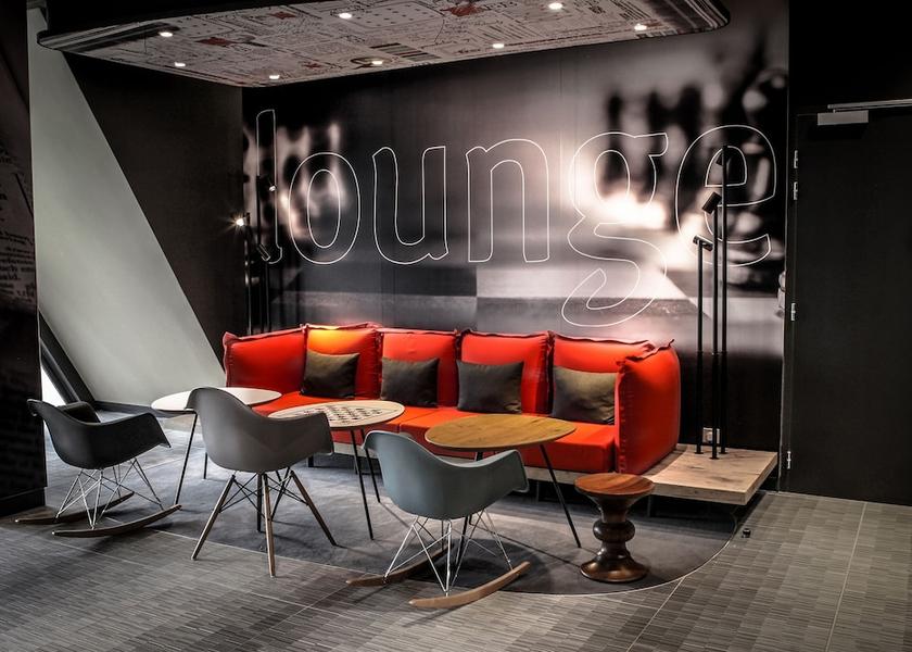 Auvergne-Rhone-Alpes Saint-Genis-Pouilly Interior Entrance