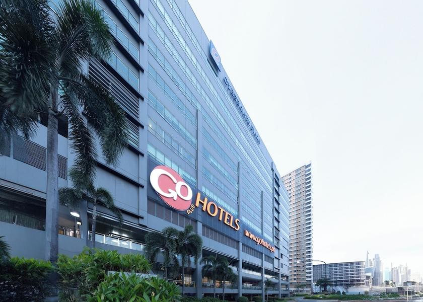  Mandaluyong Exterior