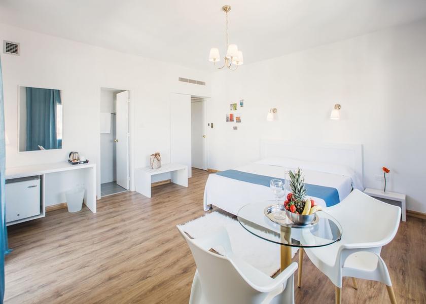 Larnaca Larnaca Room