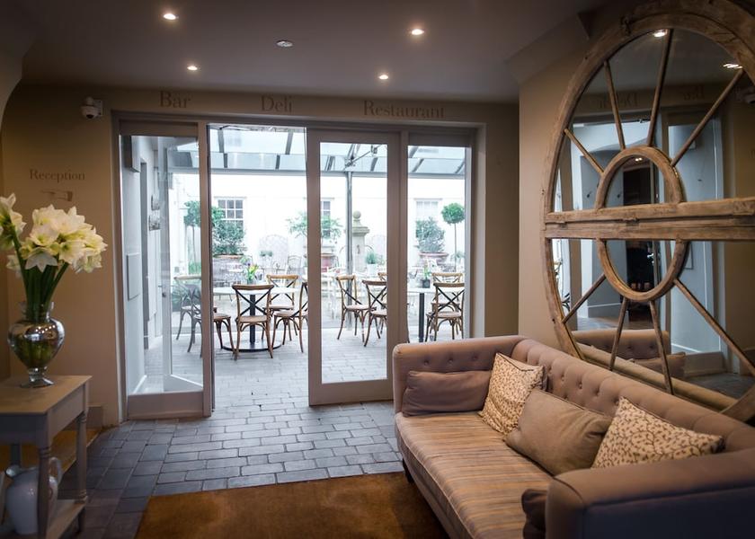 England Shaftesbury Interior Entrance