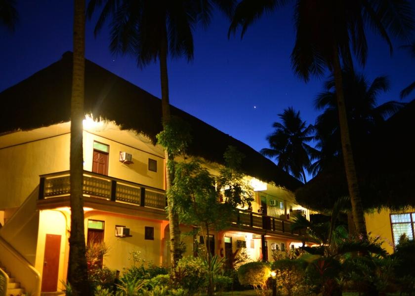 Bicol Donsol Front of property - evening/night