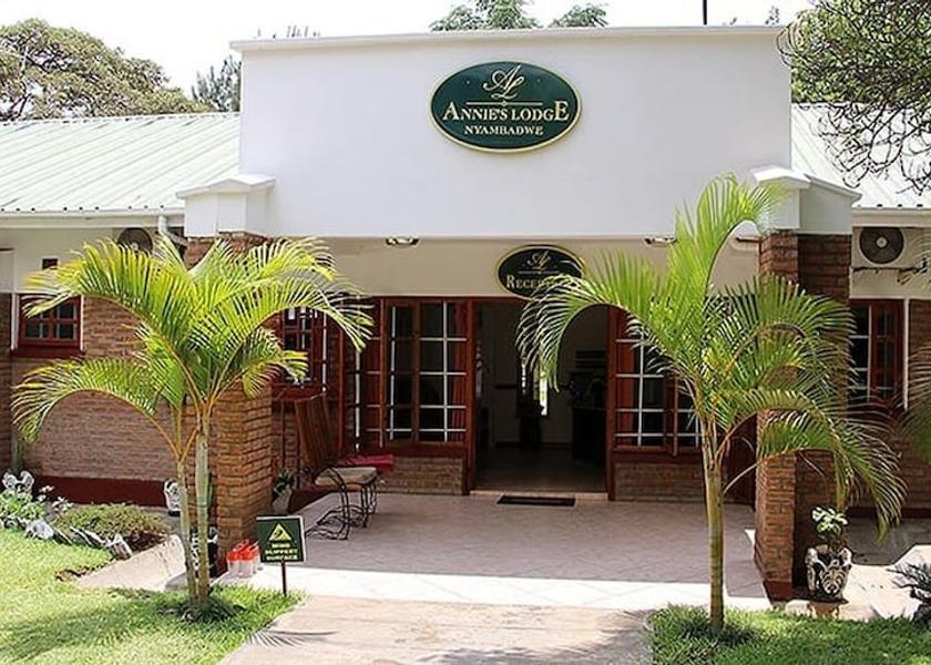  Blantyre Facade
