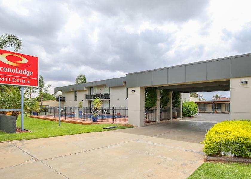 Victoria Mildura Entrance