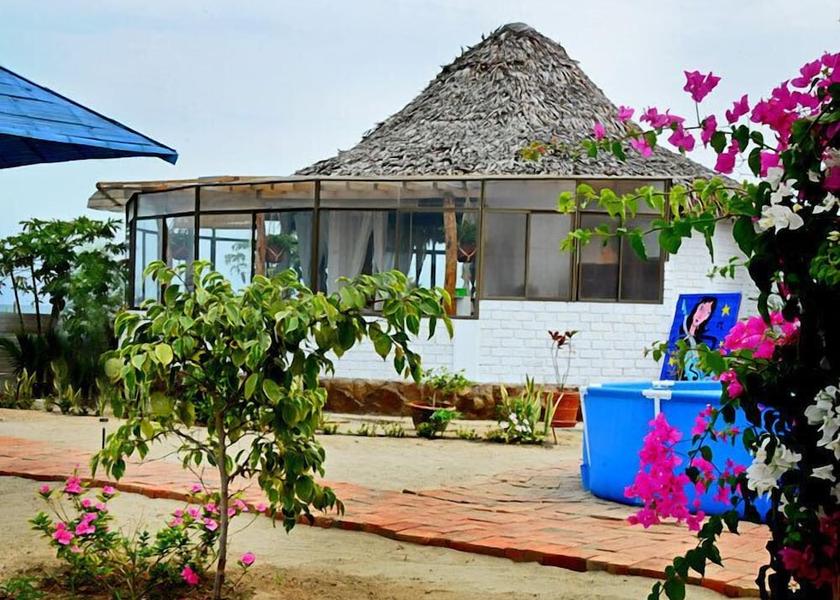 Tumbes (region) Bocapan Exterior Detail