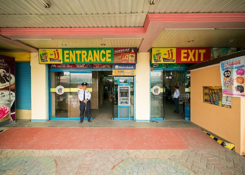 Central Luzon Angeles City Property entrance