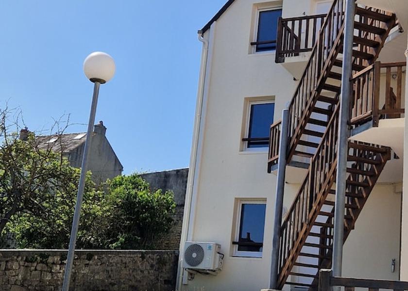 Normandy Port-en-Bessin-Huppain Terrace/patio