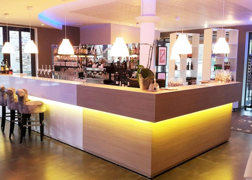 Auvergne-Rhone-Alpes Chaudes-Aigues Reception