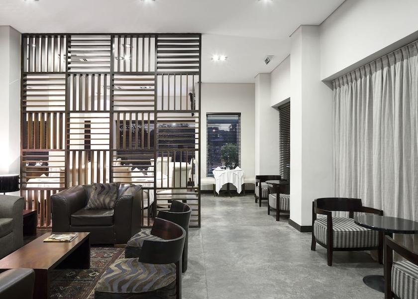 Sofala Beira Lobby sitting area