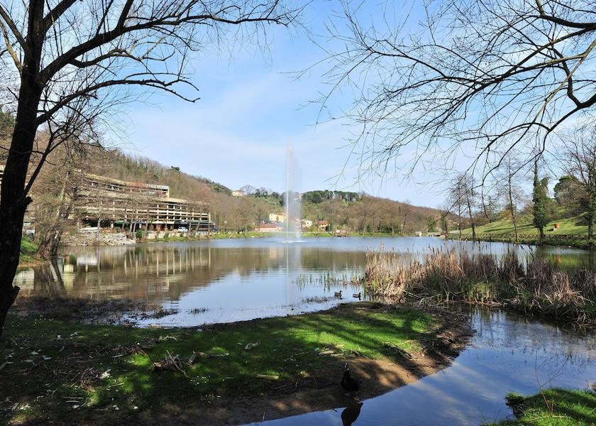 Tuscany Serravalle Pistoiese Property grounds