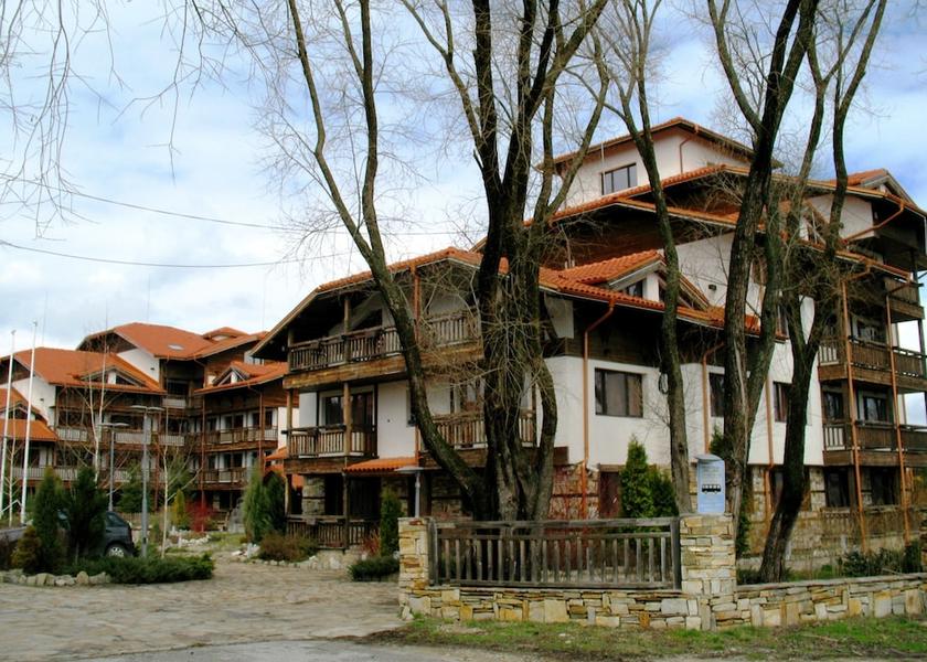  Bansko Facade