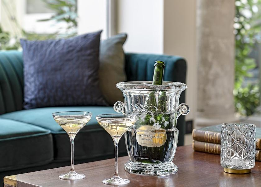 Nouvelle-Aquitaine La Rochelle Dining Area